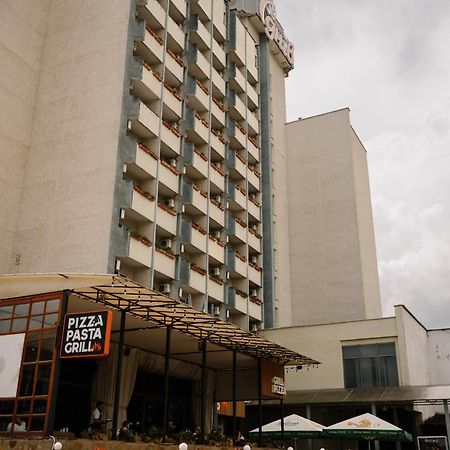 7 Days Hotel Kamyanets-Podilskyi Eksteriør billede