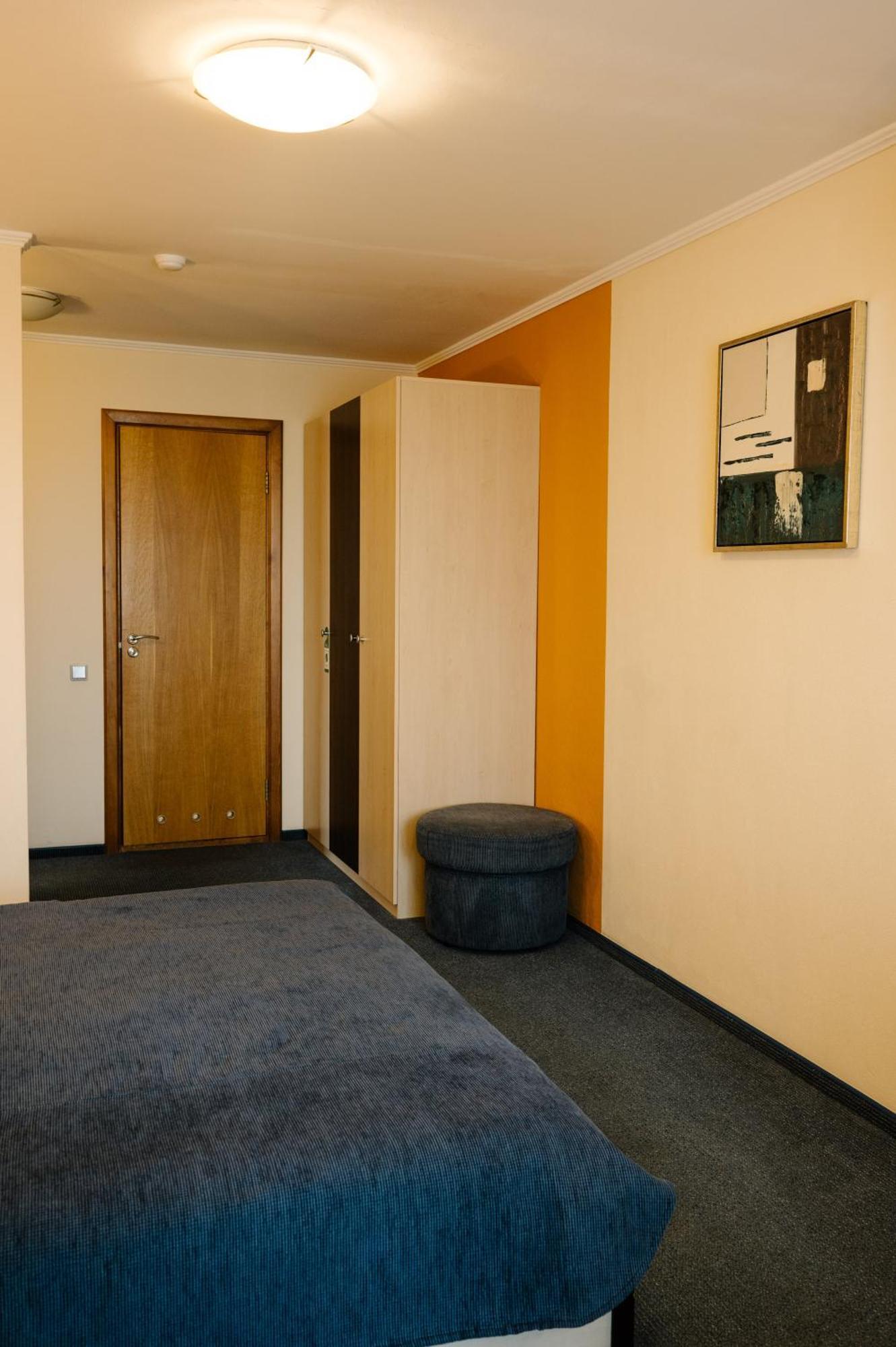 7 Days Hotel Kamyanets-Podilskyi Eksteriør billede