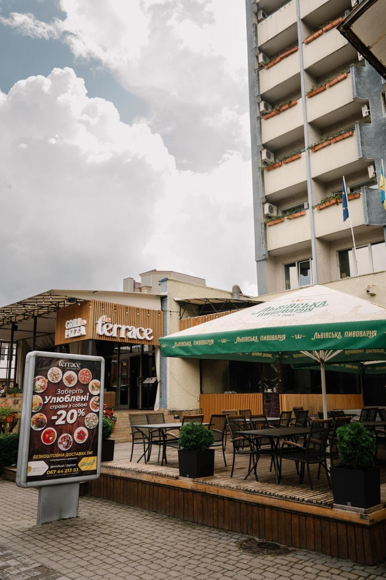 7 Days Hotel Kamyanets-Podilskyi Eksteriør billede